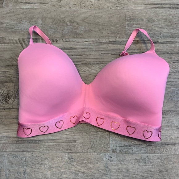 PINK Other - Victoria Secret PINK Wear Everywhere Wireless Lightly Lined Bra Heart Sequin
